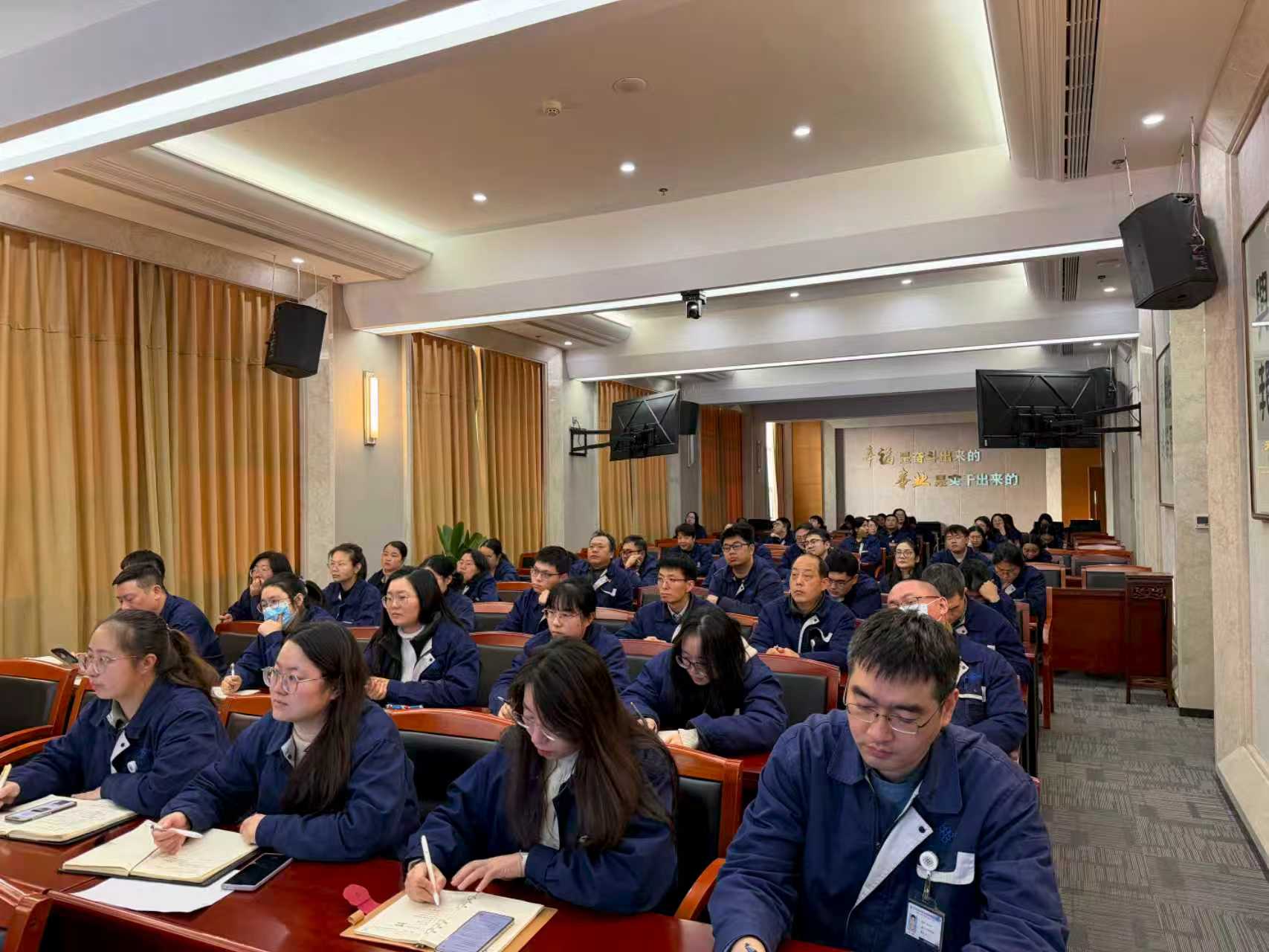 ea58ffc117955947a6af033f894f2924.jpg ea58ffc117955947a6af033f894f2924.jpg